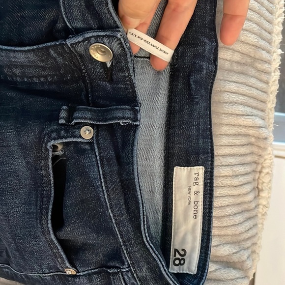 Rag and bone brand Cate mid-rise ankle skinny jeans. Size 28. - Picture 1 of 5